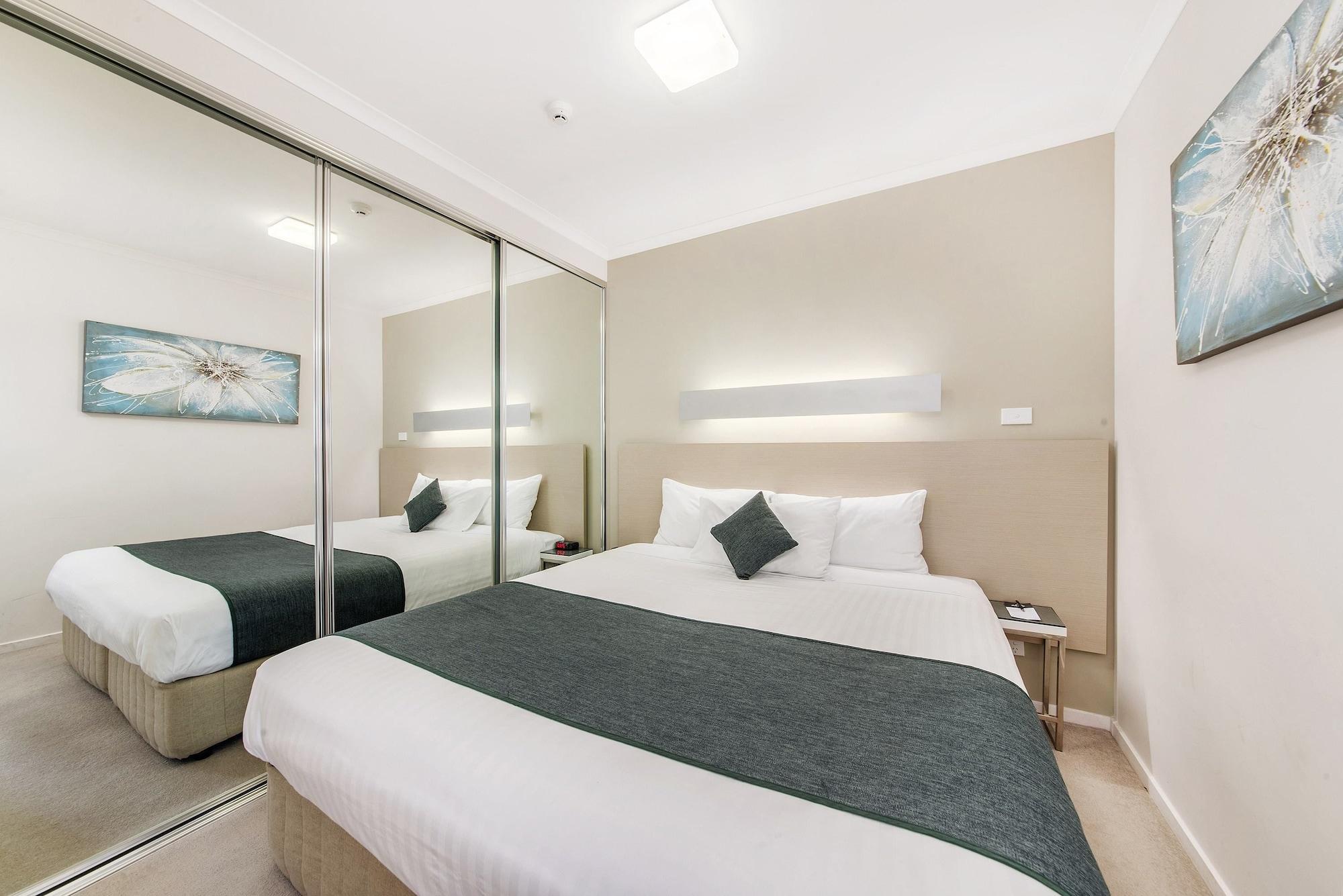 Abode Tuggeranong Aparthotel Canberra Ngoại thất bức ảnh
