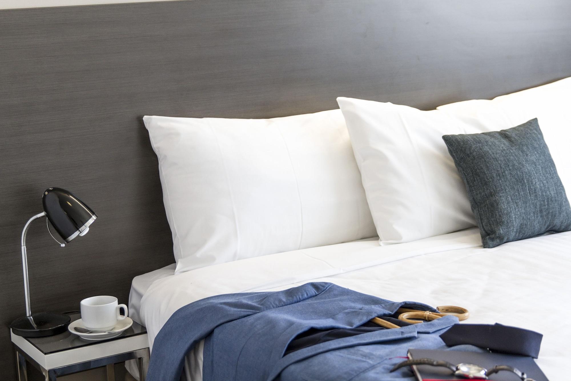 Abode Tuggeranong Aparthotel Canberra Ngoại thất bức ảnh