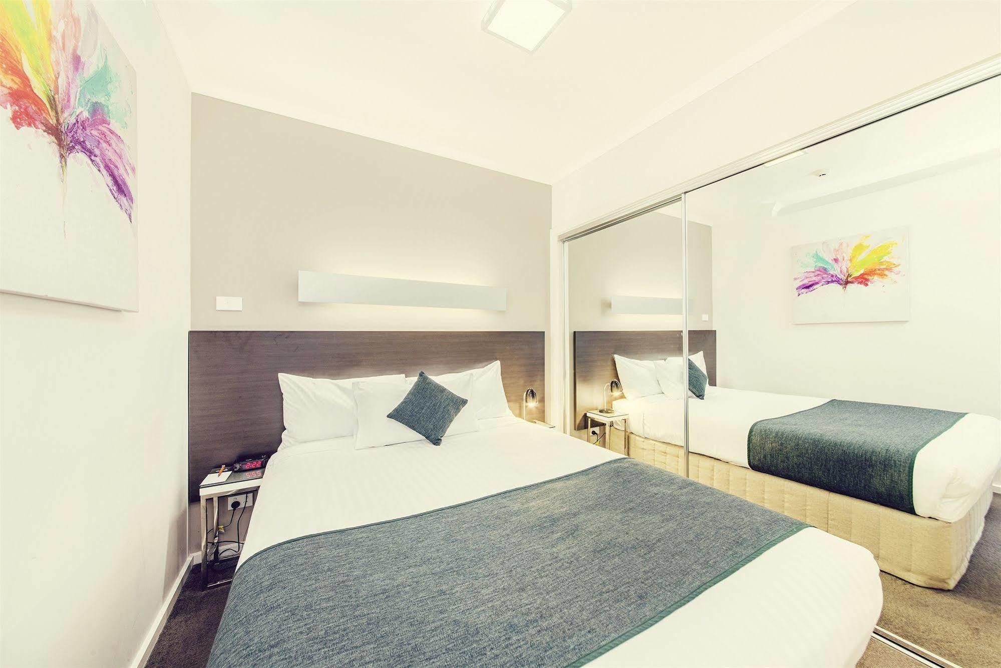 Abode Tuggeranong Aparthotel Canberra Ngoại thất bức ảnh