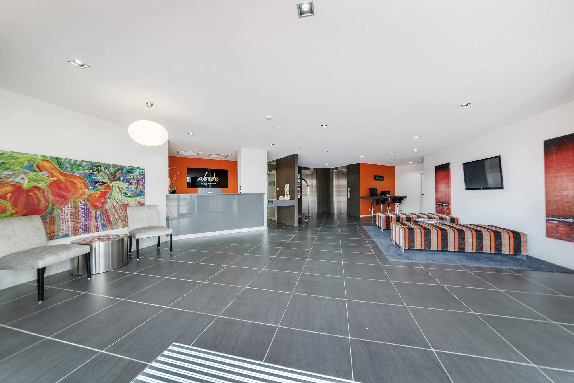 Abode Tuggeranong Aparthotel Canberra Ngoại thất bức ảnh