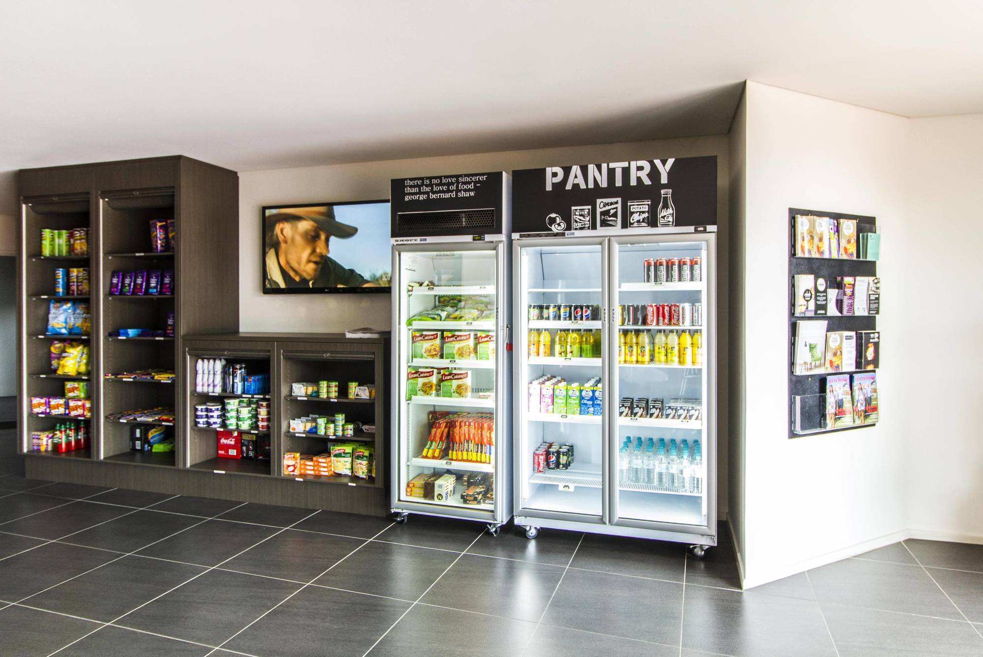 Abode Tuggeranong Aparthotel Canberra Ngoại thất bức ảnh