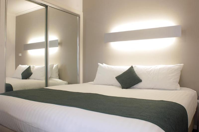 Abode Tuggeranong Aparthotel Canberra Ngoại thất bức ảnh